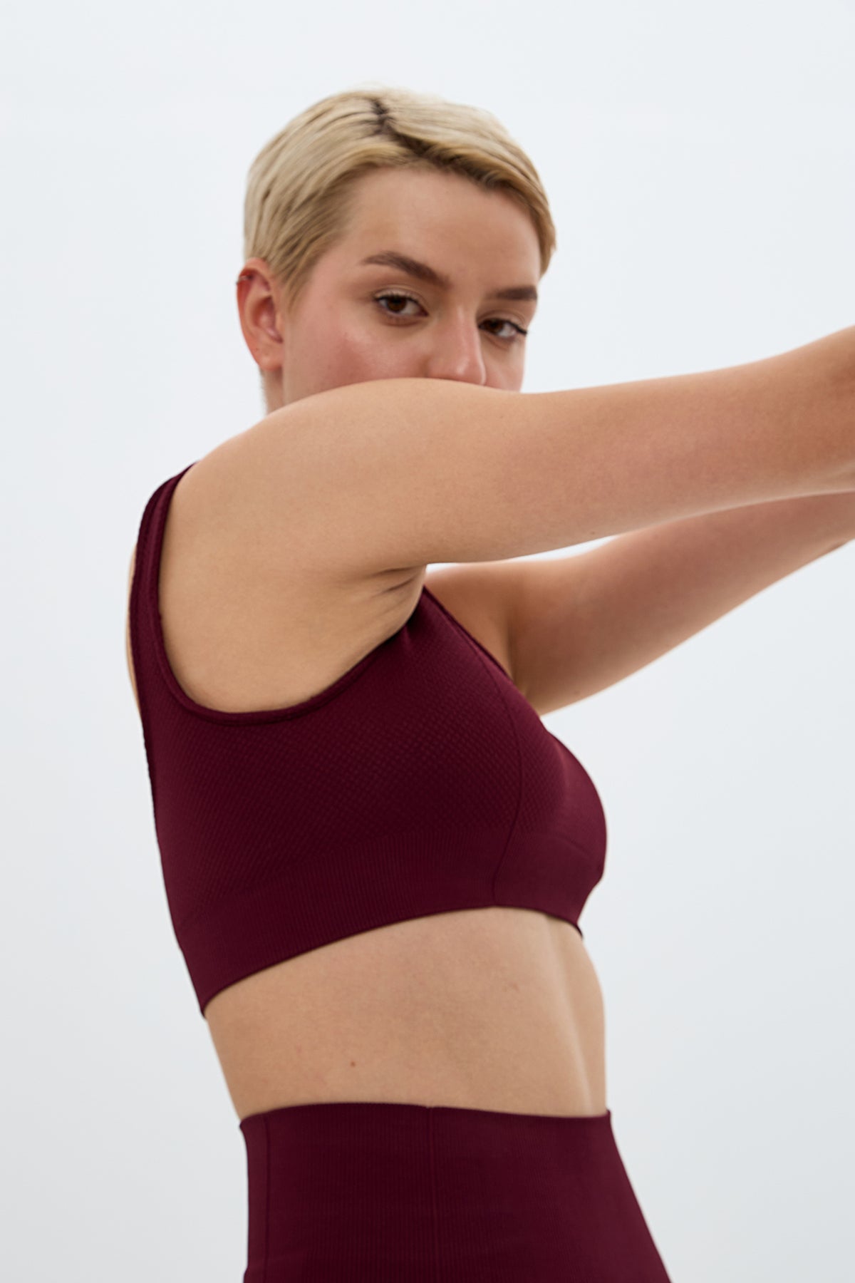 Yuki Cell Pattern Double Layer Bra - Burgundy
