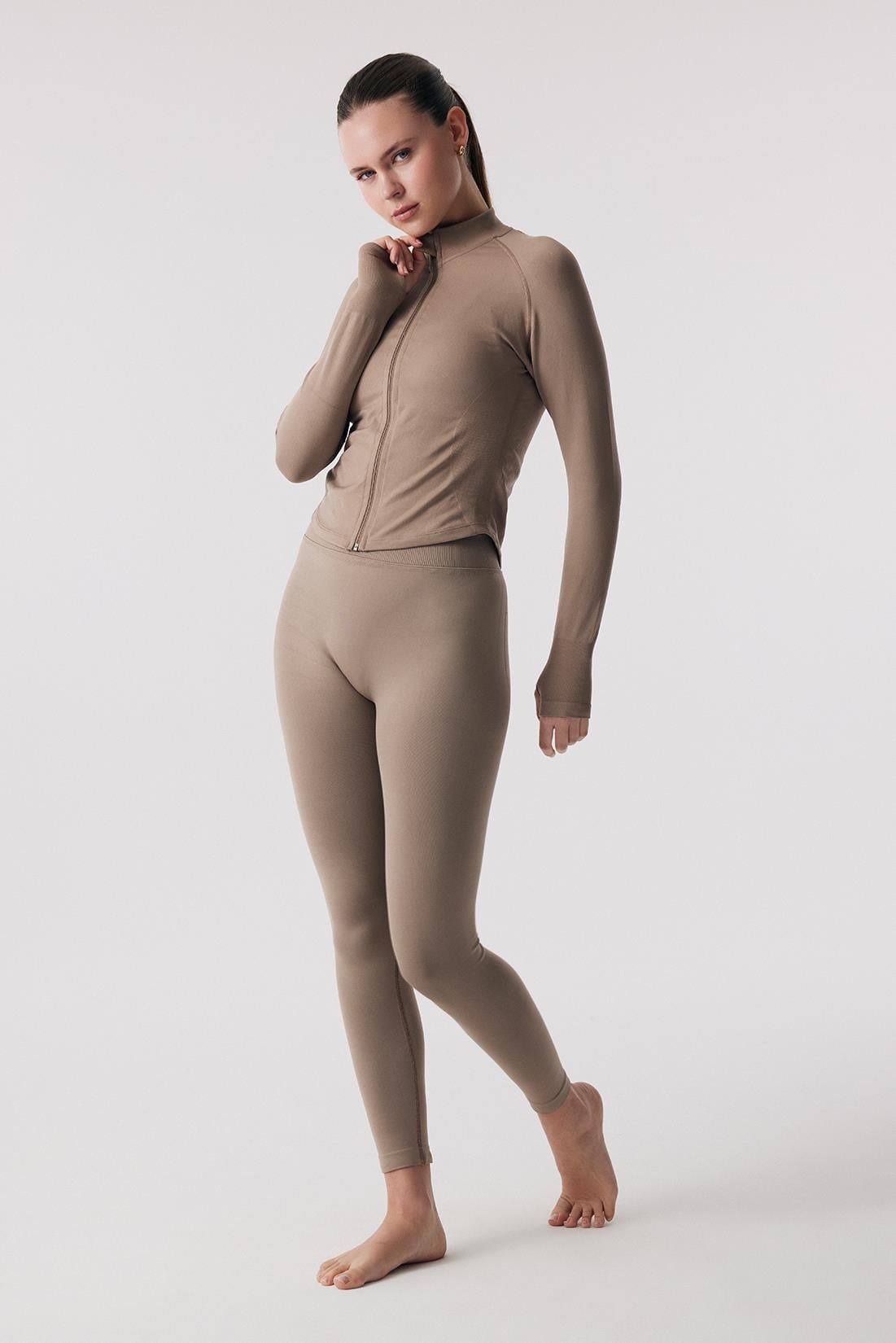 Oishii Rei Form Zip Jacket Mocha
