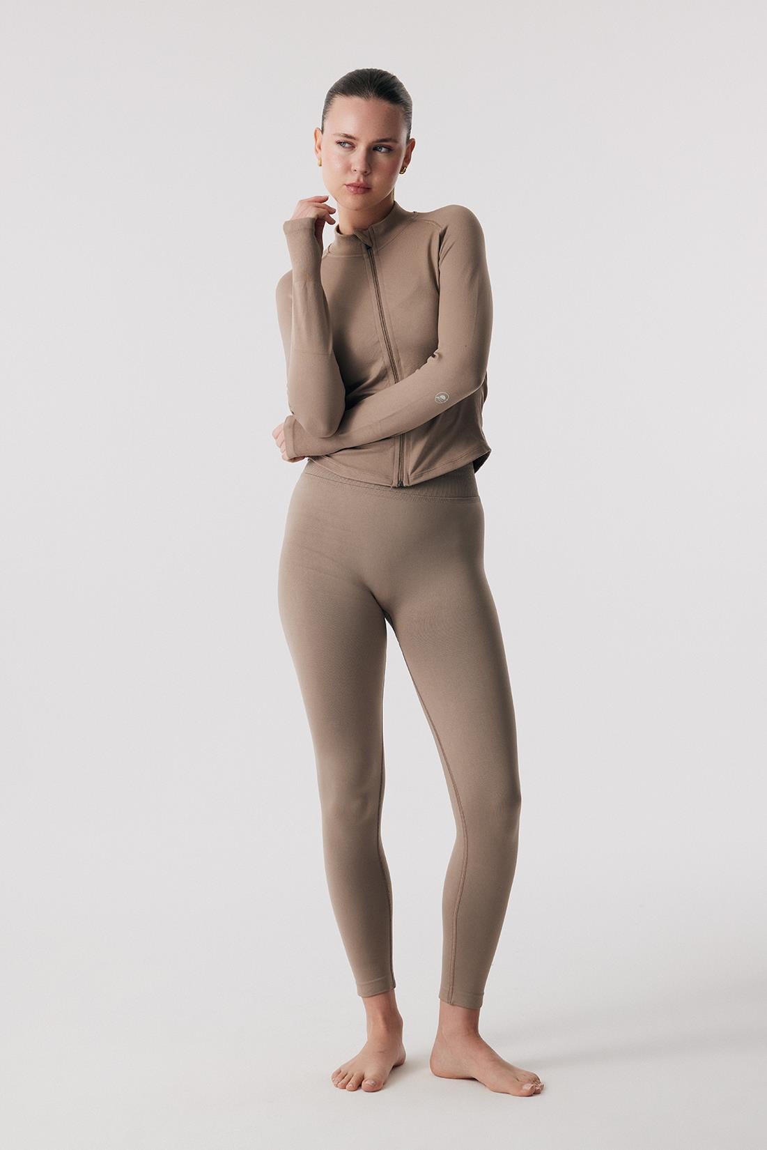 Oishii Rei Form Zip Jacket Mocha