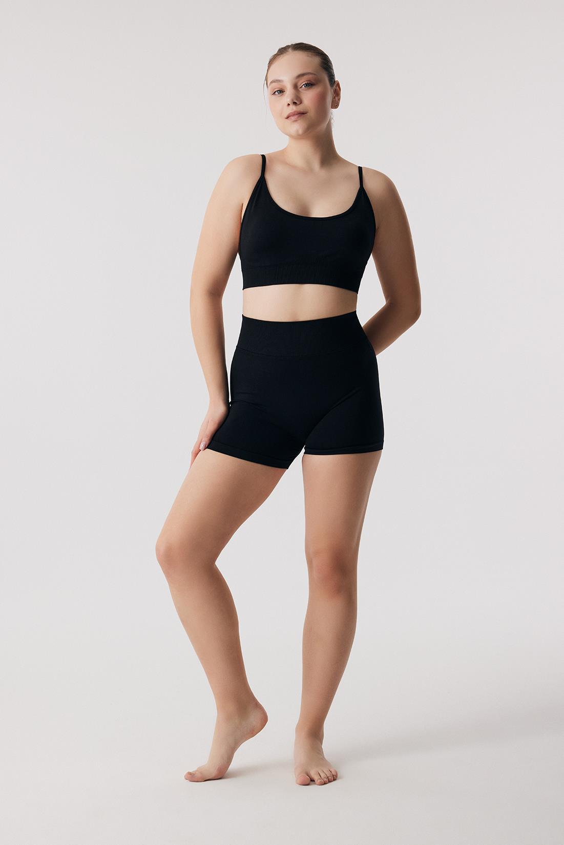 Oishii Rei Sculpt Scrunch Shorts Black