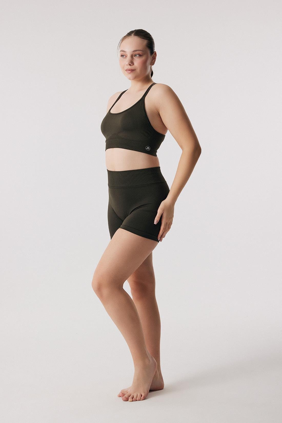 Oishii Rei Sculpt Scrunch Shorts Deep Olive
