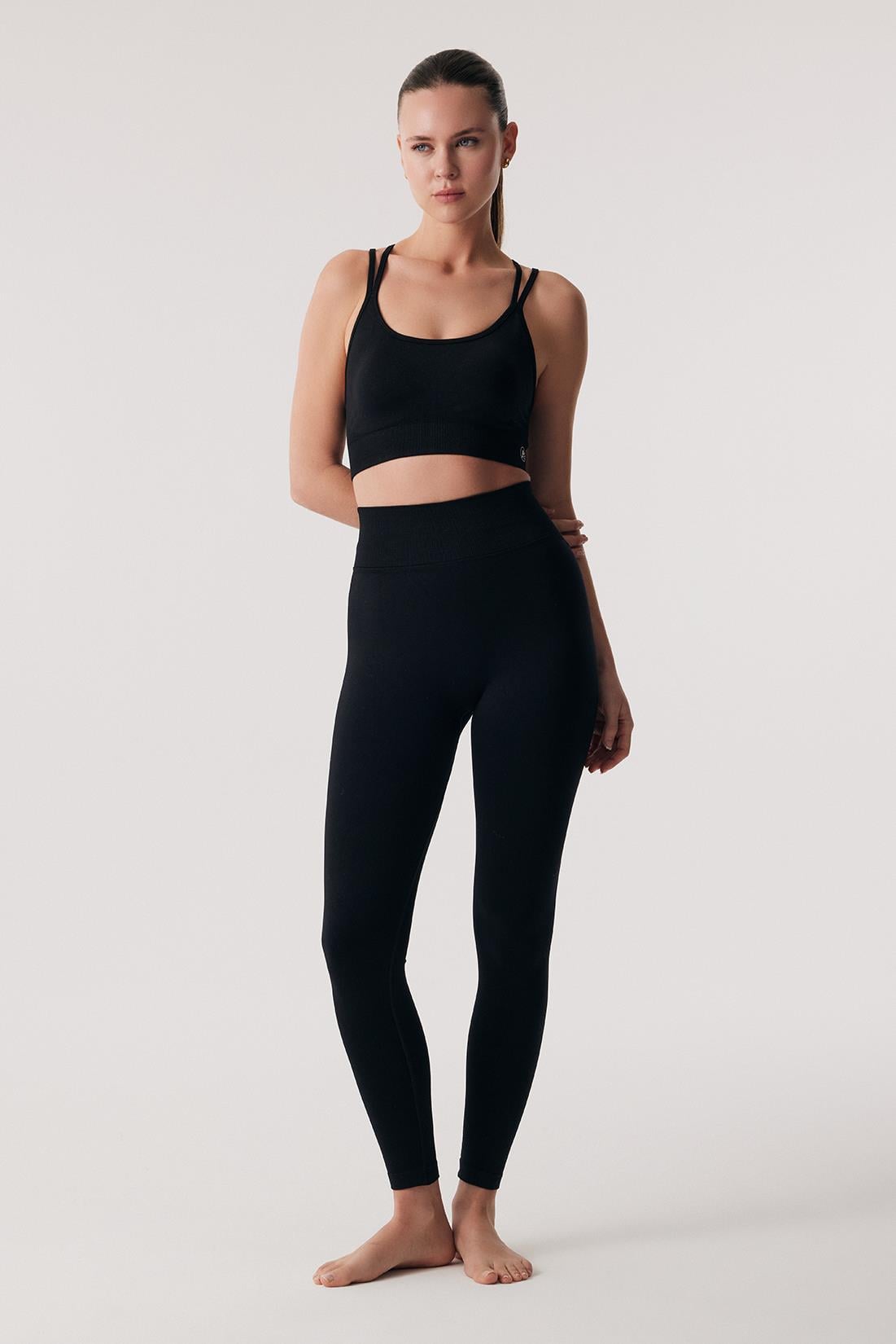 Oishii Rei Sculpt Scrunch Leggings Black