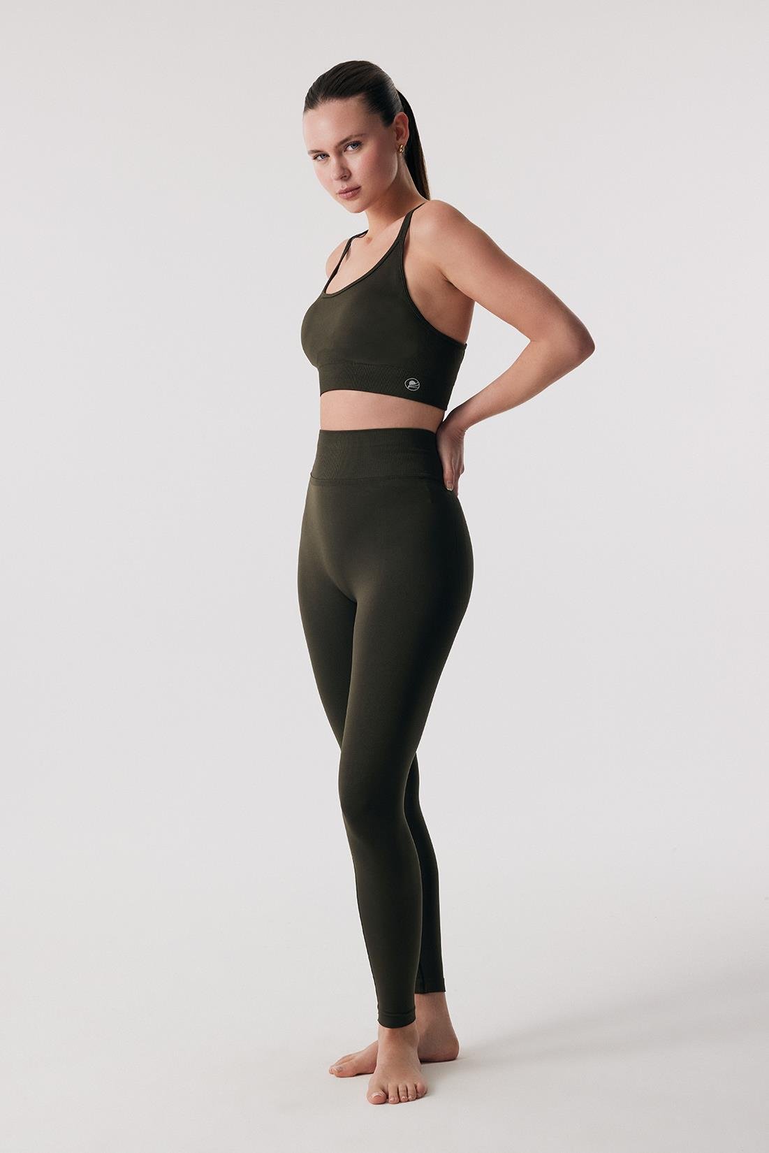 Oishii Rei Sculpt Scrunch Leggings Deep Olive